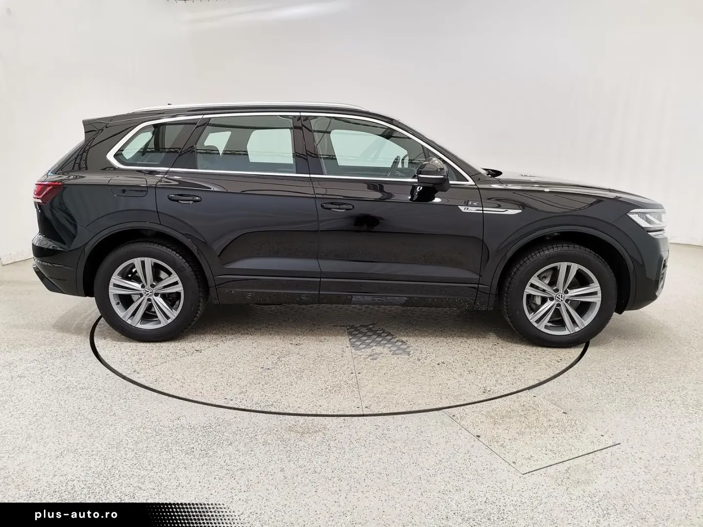 VW Touareg 3.0 V6 TDI R-Line 4Motion LED Navi AHK A