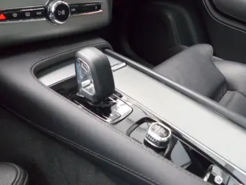 VOLVO XC90 Ultimate Bright B5 AWD Aut. 7-Si. PANO 360