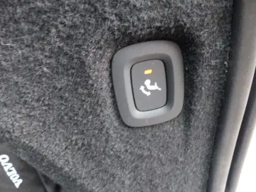 VOLVO XC90 Ultimate Bright B5 AWD Aut. 7-Si. PANO 360