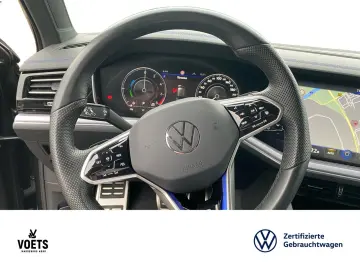 VW Touareg eHybrid 4Motion R MATRIX AHK PANO HUD