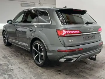 AUDI Q7 55 TFSIe S-Line MATRIX 360  HuD ACC LUFT AHK