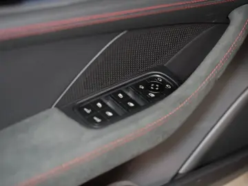 PORSCHE Panamera GTS Beifahrerdisplay Standheizung Pano