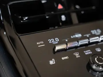 PORSCHE Panamera GTS Beifahrerdisplay Standheizung Pano