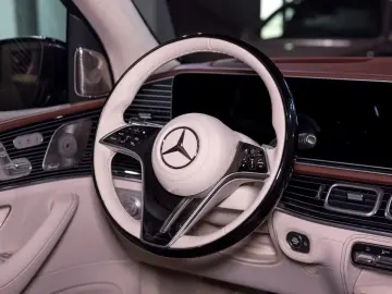 Mercedes-Benz GLS 600 MAYBACH   DUO TONE   CORP