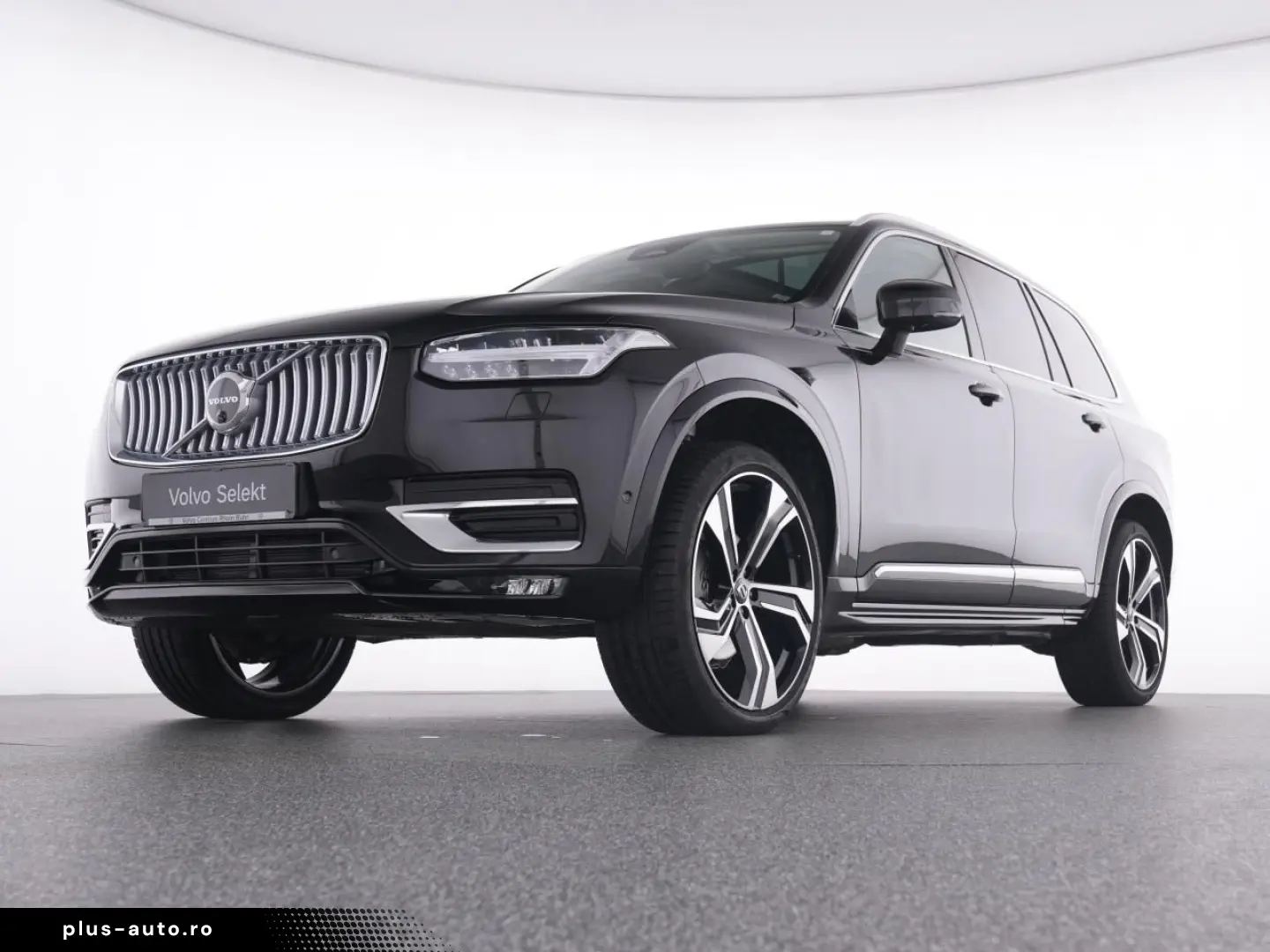 VOLVO XC90 B5 AWD UltimateBright BWSOUND MASSAGE 22