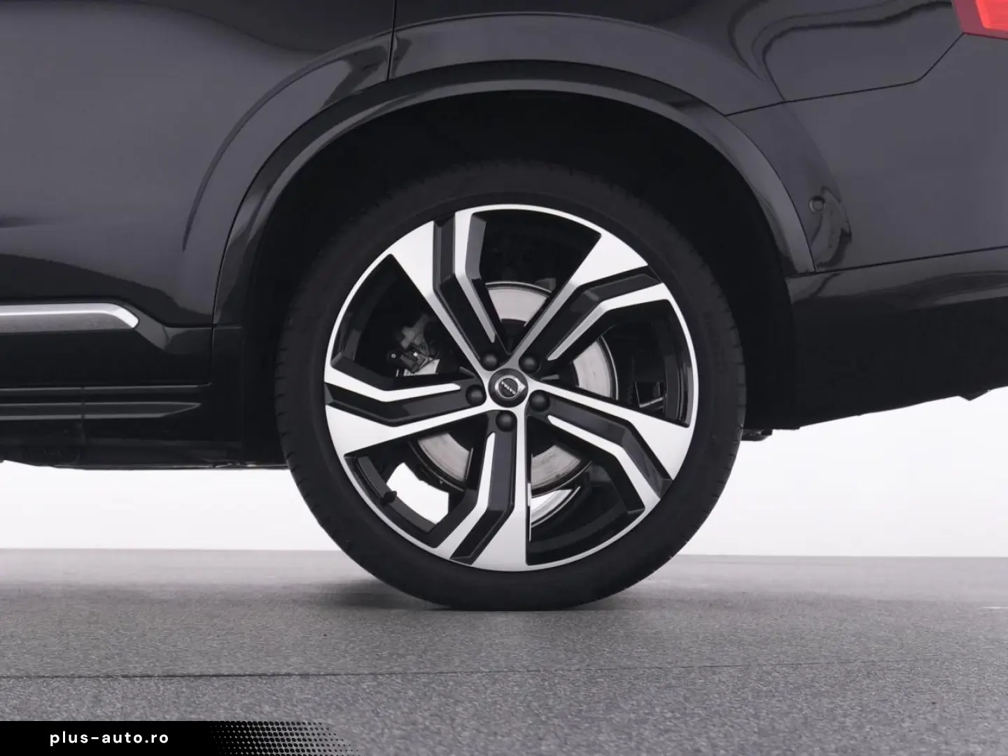 VOLVO XC90 B5 AWD UltimateBright BWSOUND MASSAGE 22