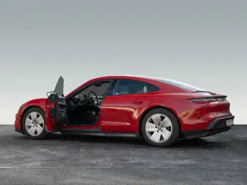 PORSCHE Taycan Performancebatterie Plus Surround View