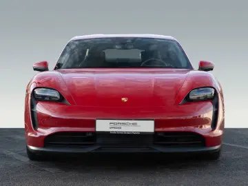 PORSCHE Taycan Performancebatterie Plus Surround View