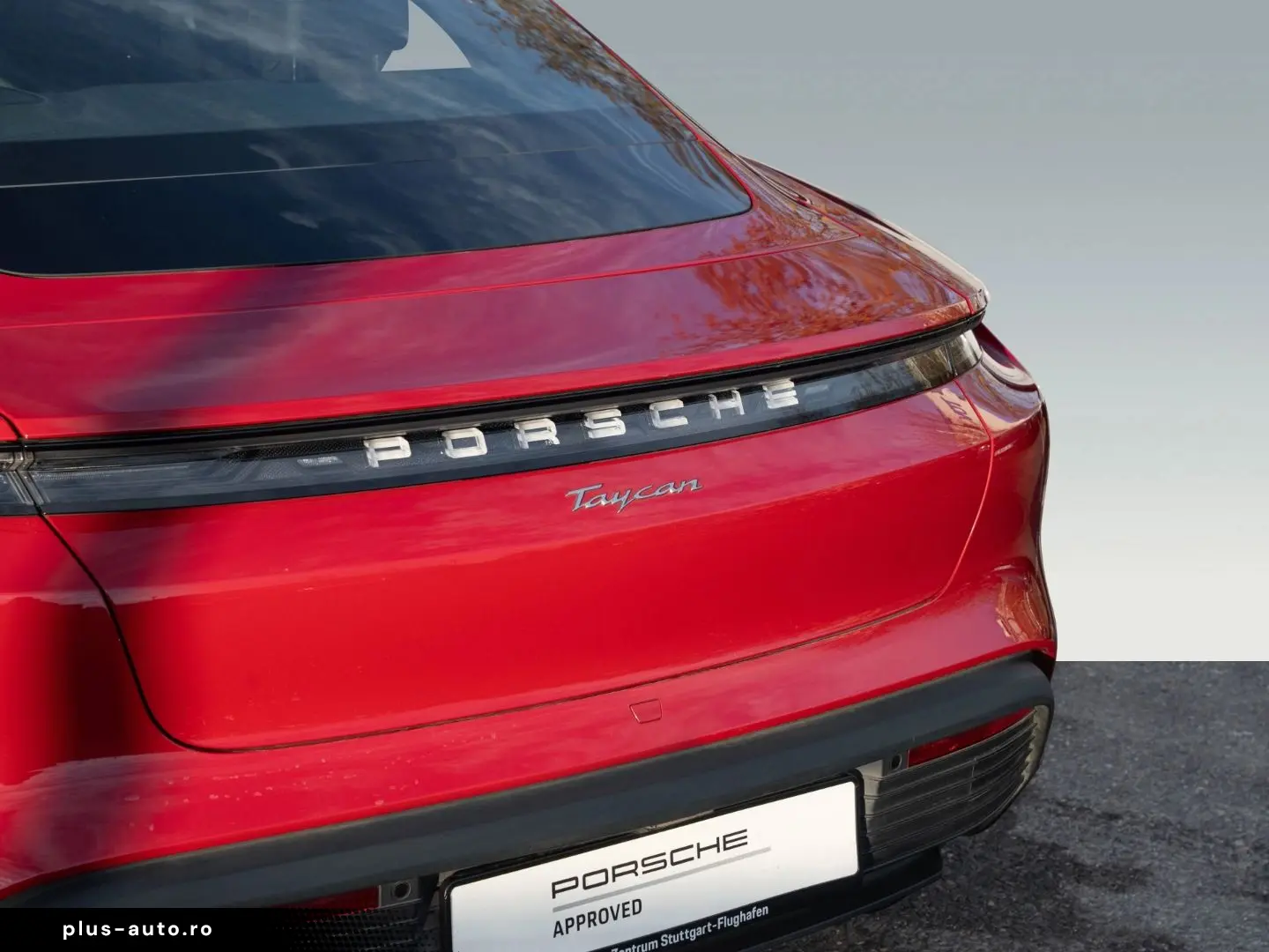 PORSCHE Taycan Performancebatterie Plus Surround View