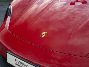 PORSCHE Taycan Performancebatterie Plus Surround View