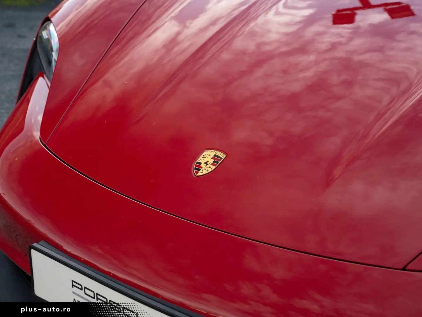 PORSCHE Taycan Performancebatterie Plus Surround View