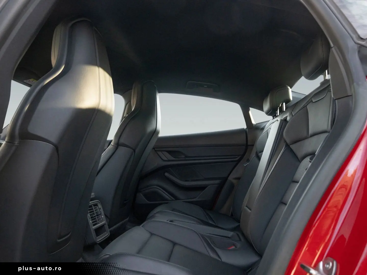 PORSCHE Taycan Performancebatterie Plus Surround View