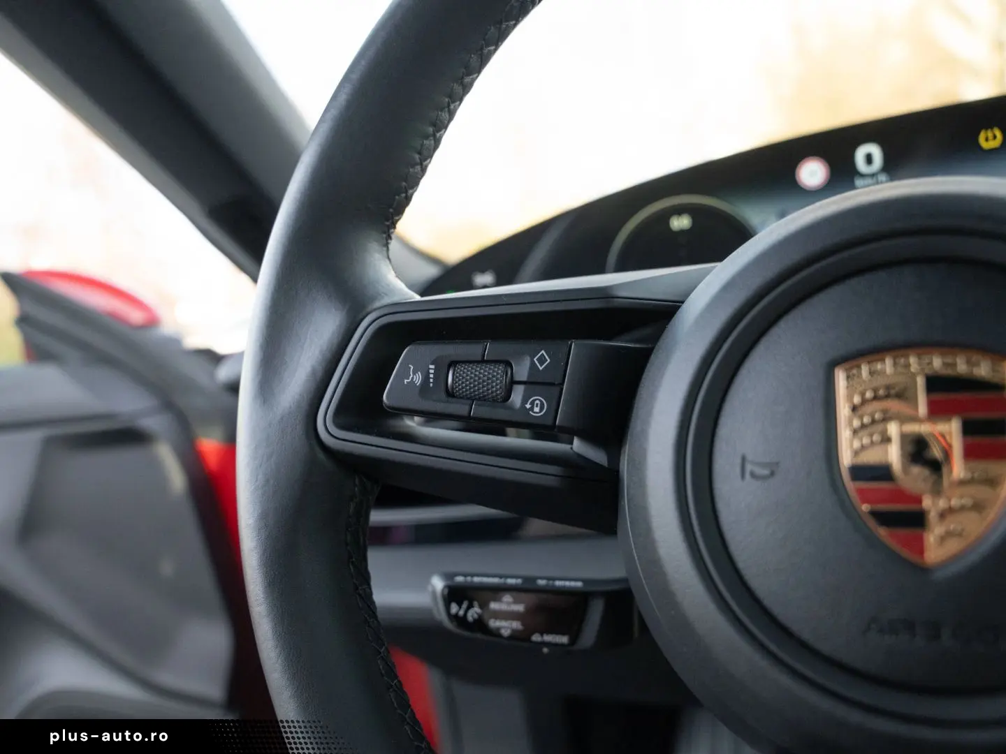 PORSCHE Taycan Performancebatterie Plus Surround View