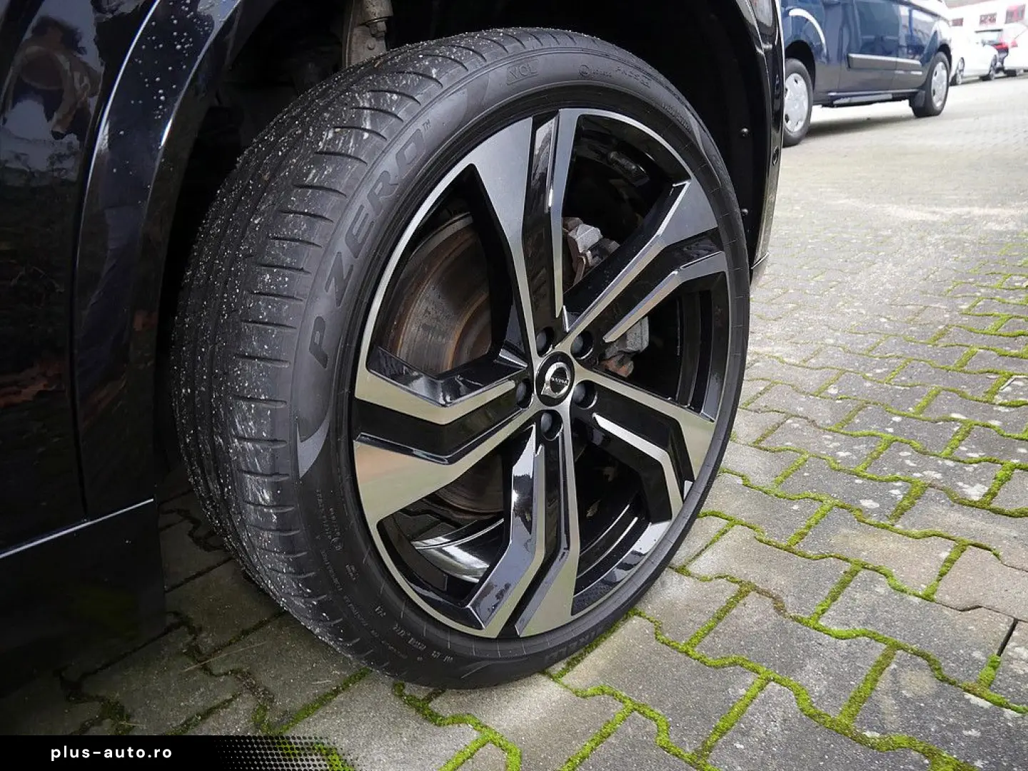 VOLVO XC90 T8 Plus Dark Recharge Plug-In Hybrid AWD