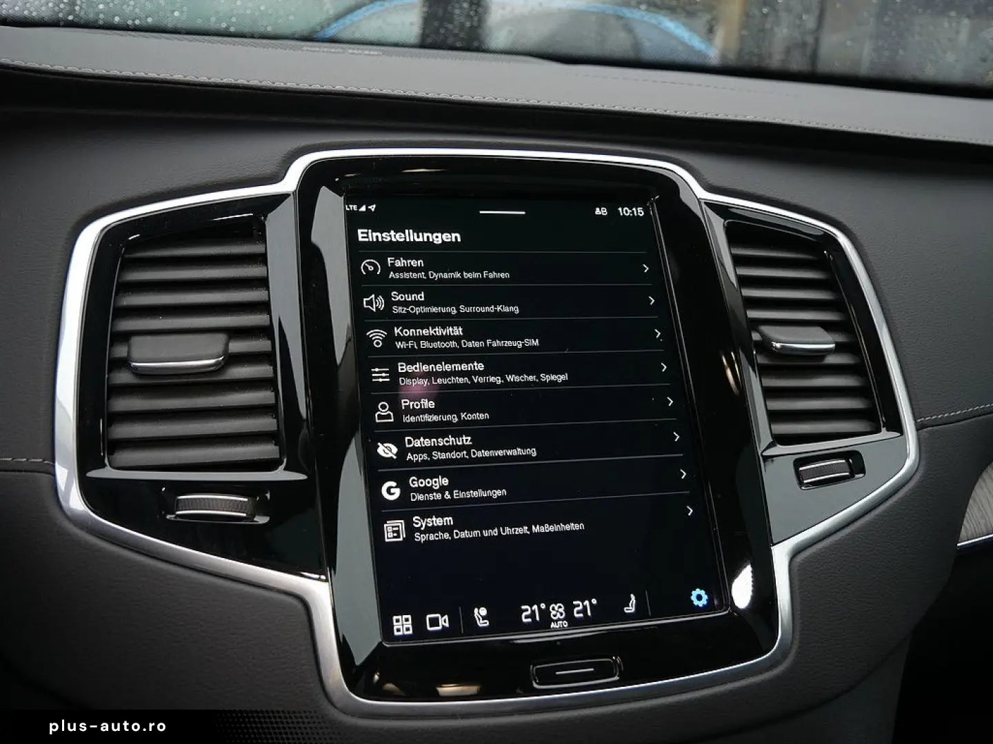 VOLVO XC90 T8 Plus Dark Recharge Plug-In Hybrid AWD