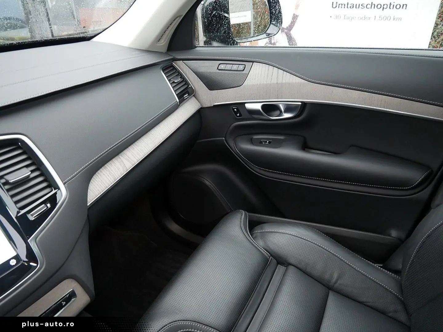 VOLVO XC90 T8 Plus Dark Recharge Plug-In Hybrid AWD