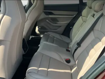 PORSCHE Taycan Turbo Cross Turismo BOSE LED-Matrix