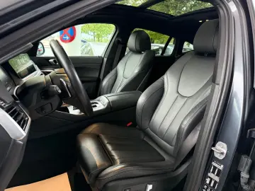BMW X6 xDrive30d PANO AHK