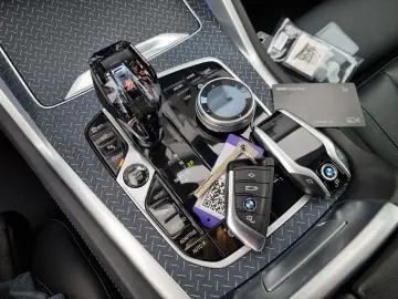 BMW X6 40i INDIVIDUAL~KEYLESS~360 ~harman kardon~20