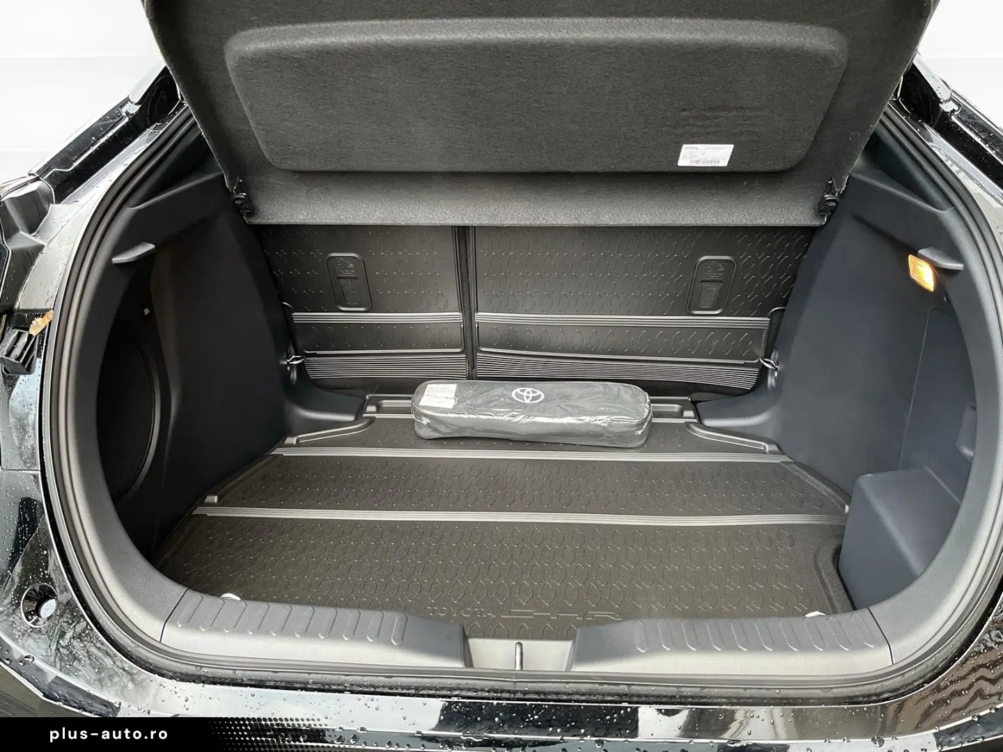 TOYOTA C-HR Hybrid GR SPORT Premiere 4x4  Navi  360-Kam