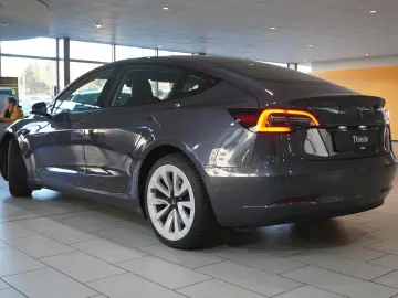 TESLA Model 3 Standard Range NAVI KAMERA SH WÄRMEPUMPE