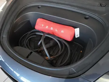 TESLA Model 3 Standard Range NAVI KAMERA SH WÄRMEPUMPE