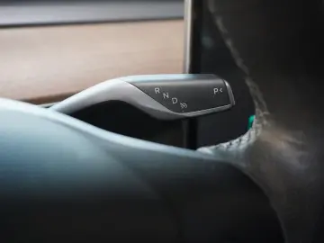 TESLA Model 3 Standard Range NAVI KAMERA SH WÄRMEPUMPE