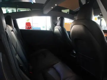 TESLA Model 3 Standard Range NAVI KAMERA SH WÄRMEPUMPE