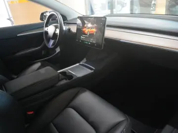 TESLA Model 3 Standard Range NAVI KAMERA SH WÄRMEPUMPE
