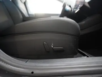 TESLA Model 3 Standard Range NAVI KAMERA SH WÄRMEPUMPE