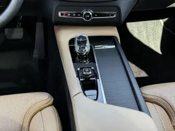 VOLVO XC90 Ultimate Dark AWD B5 Diesel EU6d 7-Sitzer H