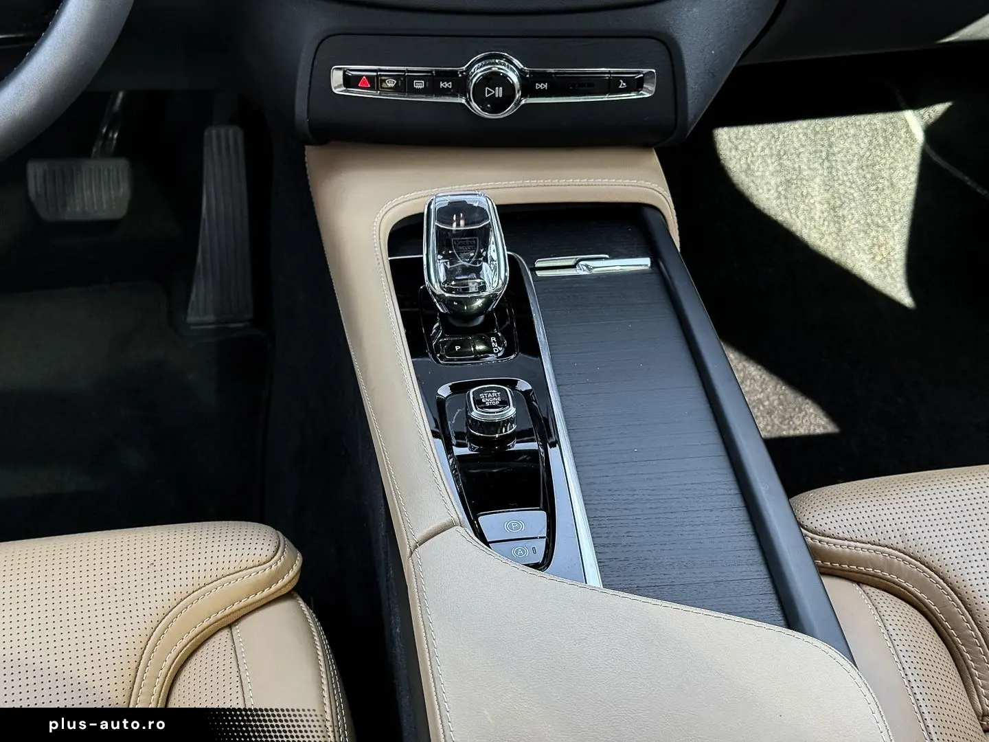 VOLVO XC90 Ultimate Dark AWD B5 Diesel EU6d 7-Sitzer H