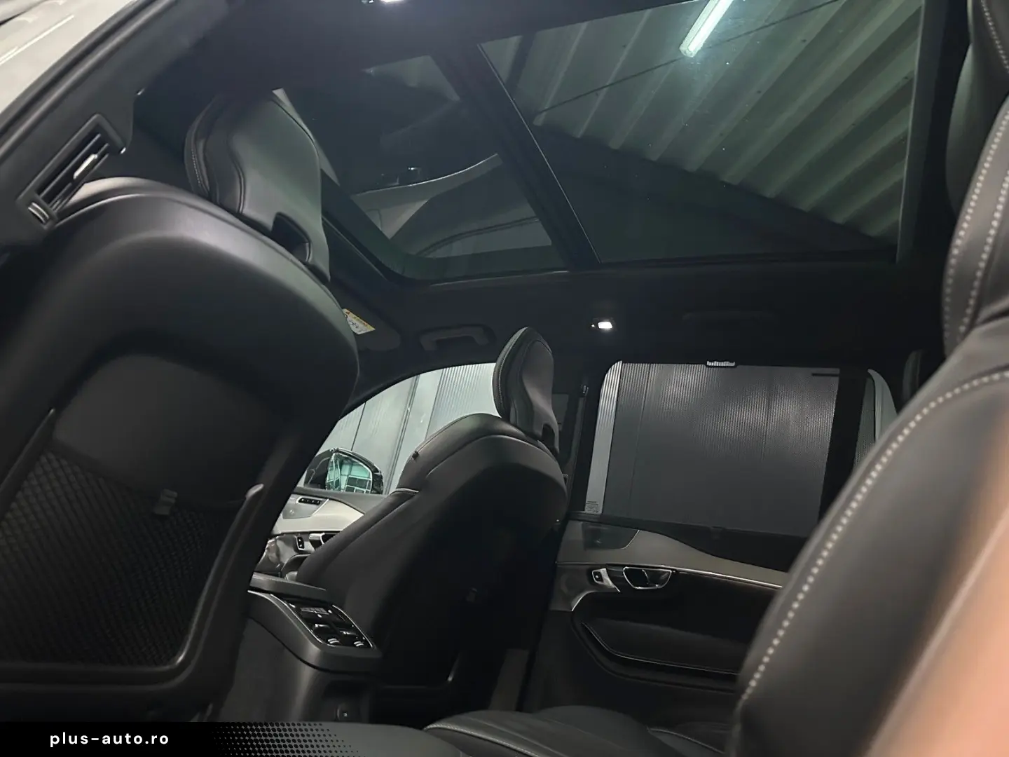 VOLVO XC90 Ultra Dark Recharge AWD 20Zoll B&W 7-SITZE