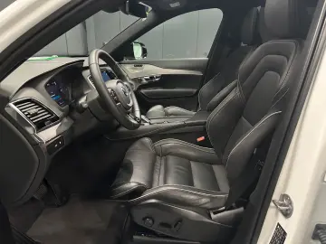 VOLVO XC90 Ultra Dark Recharge AWD 20Zoll B&W 7-SITZE