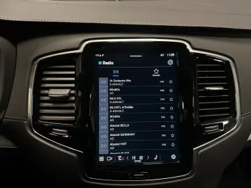 VOLVO XC90 Ultra Dark Recharge AWD 20Zoll B&W 7-SITZE