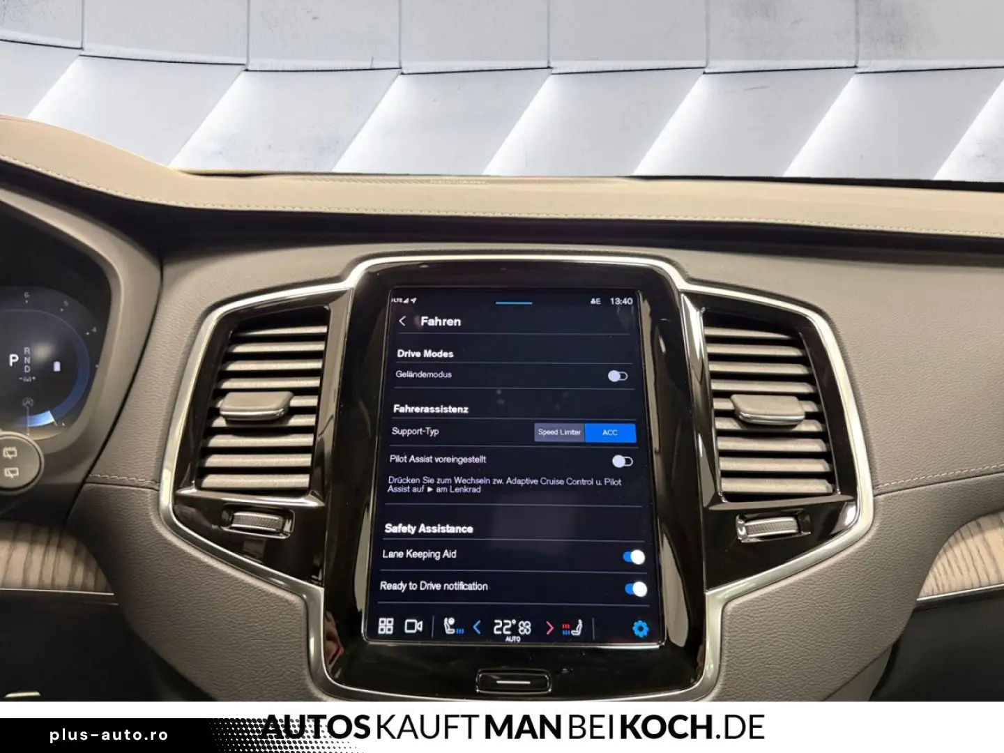 VOLVO XC90 B5 D AWD Plus Dark PANO STDHz AHK VLED 360