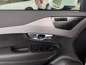 VOLVO XC90 B5 AWD 7S Plus-Bright Aut Glasd 22'&&hellip;