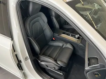 VOLVO XC90 B5 AWD 7S Plus-Bright Aut Glasd 22'&&hellip;