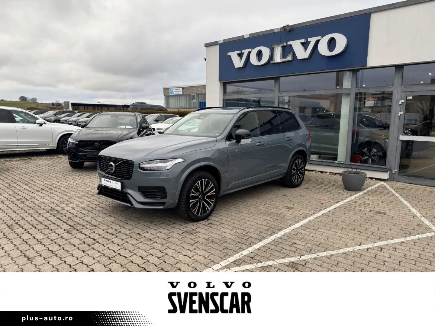 VOLVO XC90 Plus Dark Recharge Plug-In Hybrid AWD T8 Tw