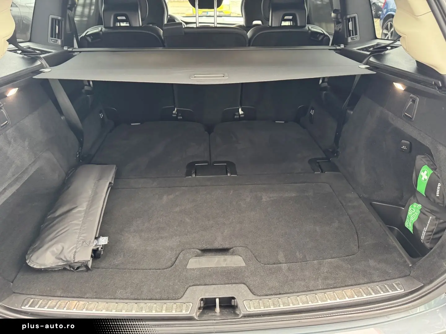 VOLVO XC90 Plus Dark Recharge Plug-In Hybrid AWD T8 Tw