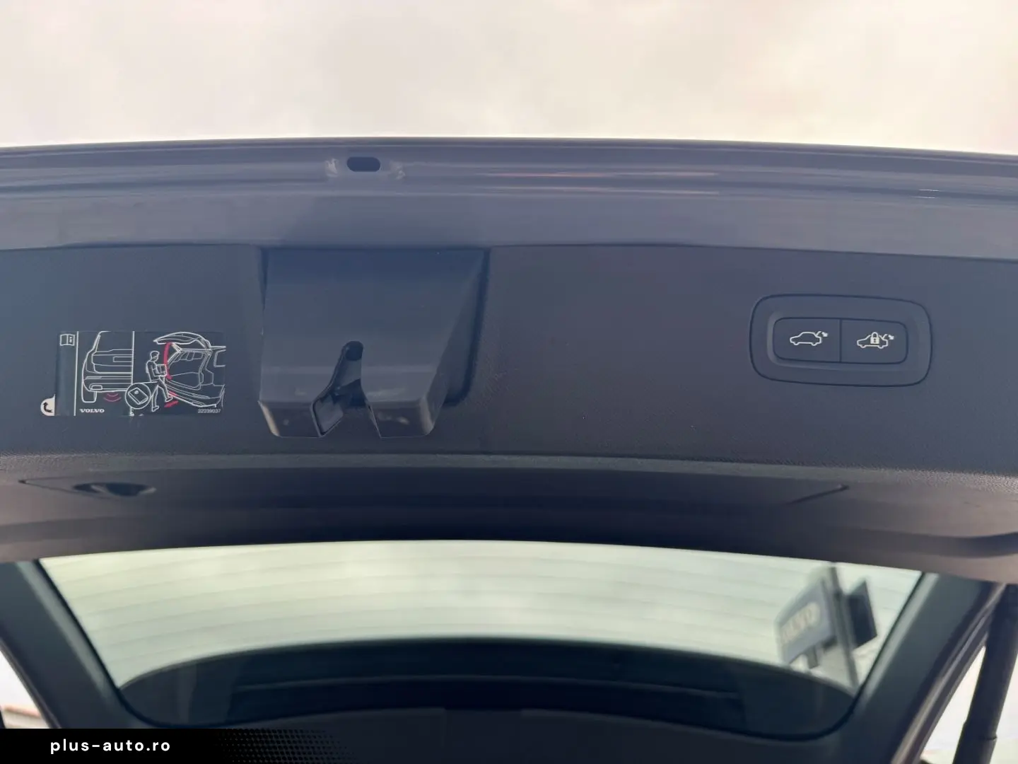 VOLVO XC90 Plus Dark Recharge Plug-In Hybrid AWD T8 Tw