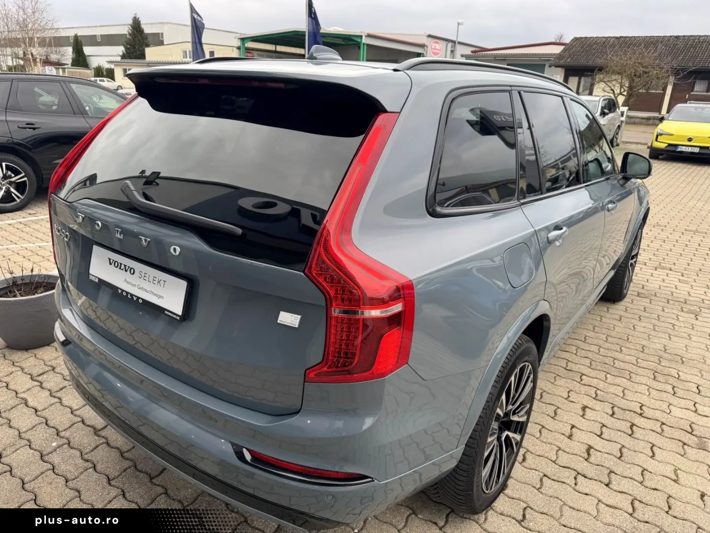VOLVO XC90 Plus Dark Recharge Plug-In Hybrid AWD T8 Tw