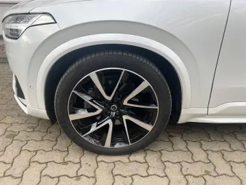 VOLVO XC90 B5 Diesel AWD Ultimate Dark Autom. GARANTIE