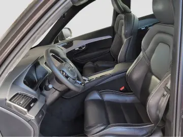 VOLVO XC90 B5 AWD GT Standhzg Lenkradhzg Pano Voll-LED