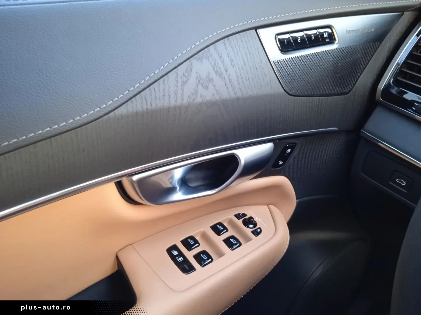 VOLVO XC90 B5 AWD Plus Bright  H&K  Sitzbelüftung