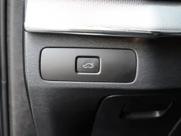 VOLVO XC90 Ultimate Bright AWD 7-Sitzer HUD AD StandHZ