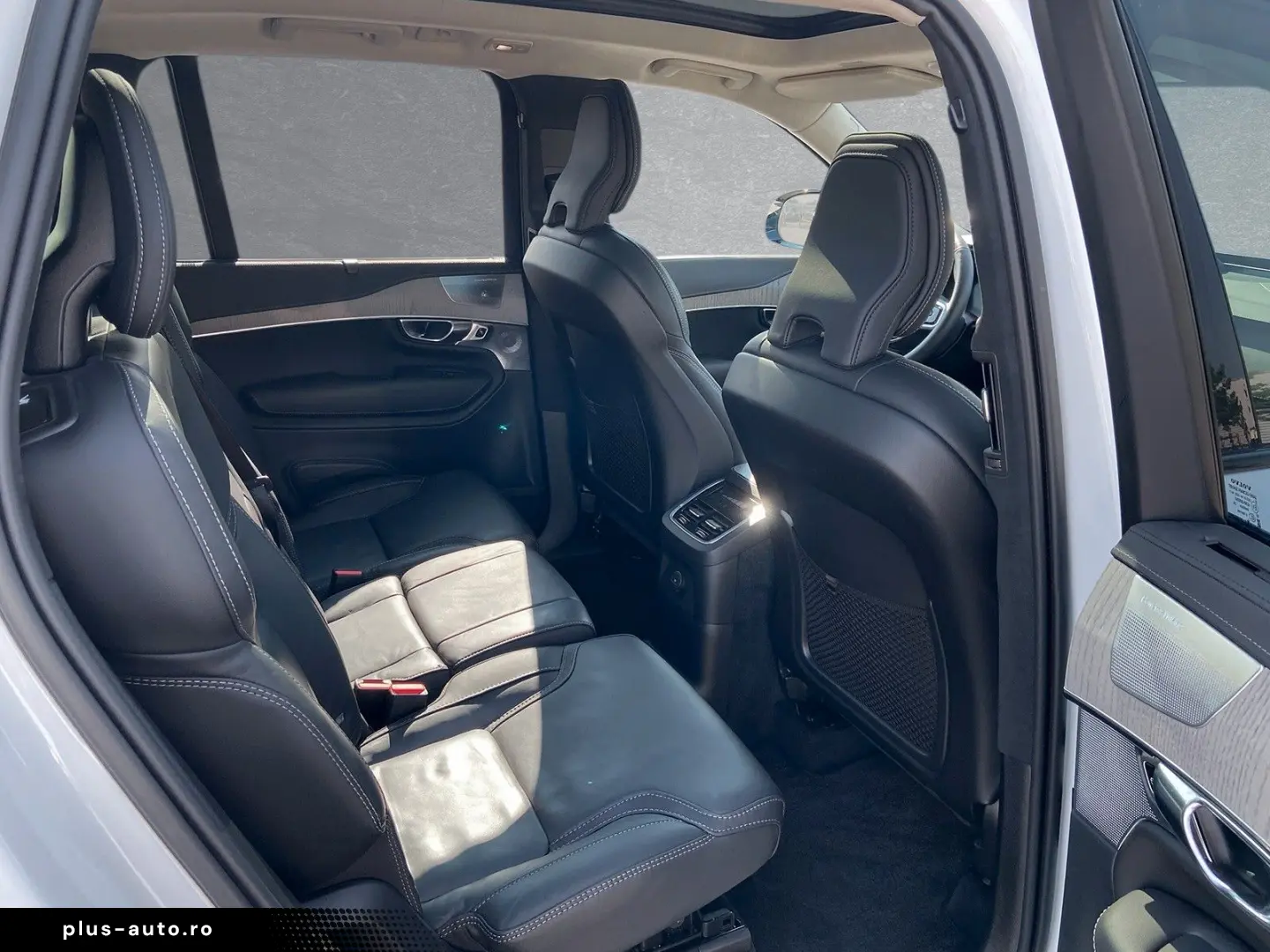 VOLVO XC90 T8 AWD Recharge Ultra Dark 7-Sitzer ACC SD