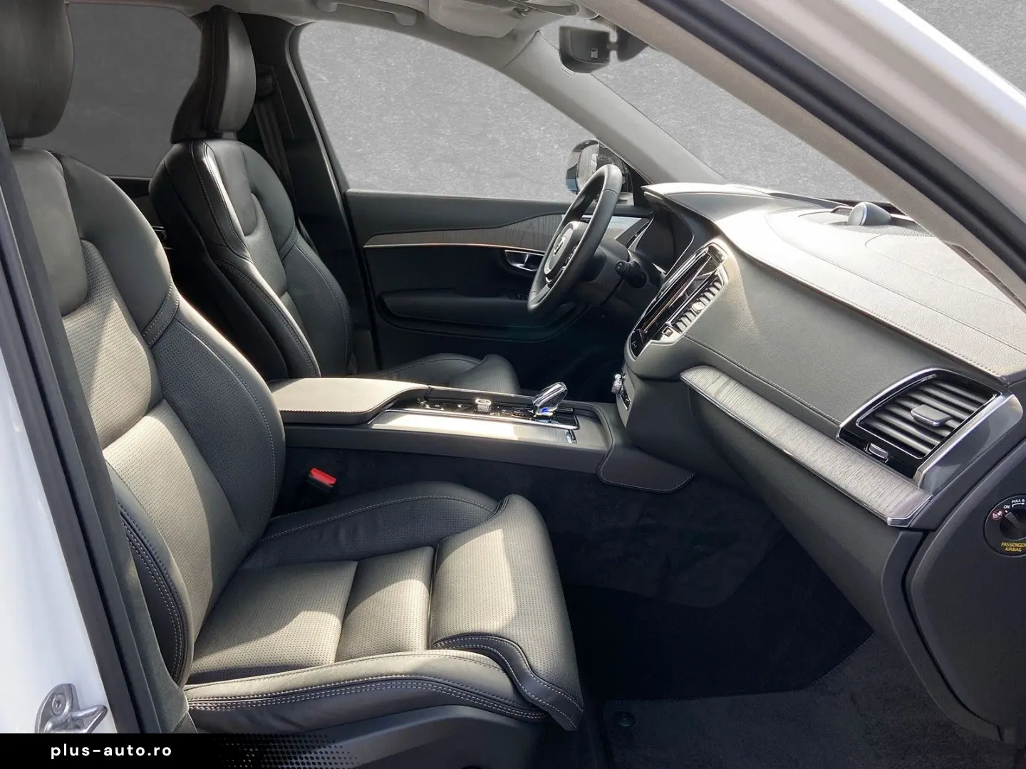 VOLVO XC90 T8 AWD Recharge Ultra Dark 7-Sitzer ACC SD