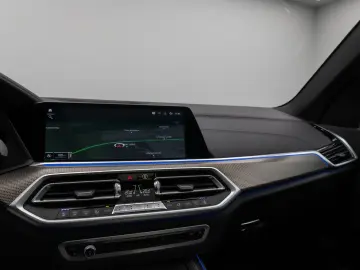 BMW X5 M50i Panoram 360 HUD DAB HiFi Massage AHK 22