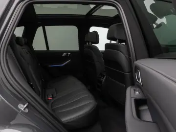 BMW X5 M50i Panoram 360 HUD DAB HiFi Massage AHK 22